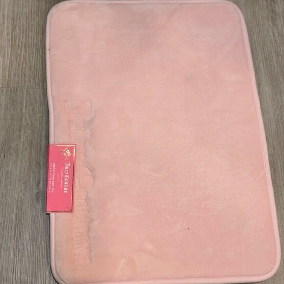 Juicy Couture Home Signature Logo  Memory Foam Bath Rug - Picture 4 of 6
